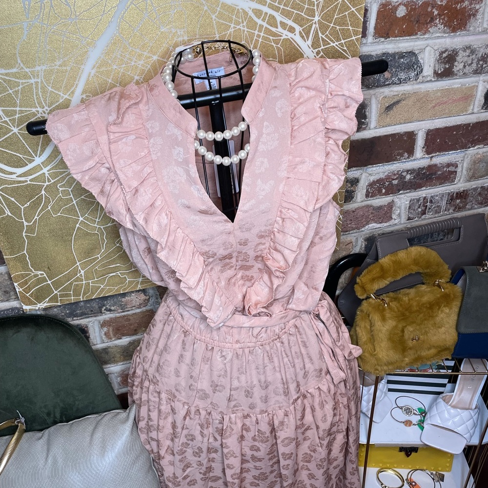 Current air apricot dress size medium NWT